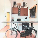 Trastevere In Bike - Con Bici, Wi-Fi e AC